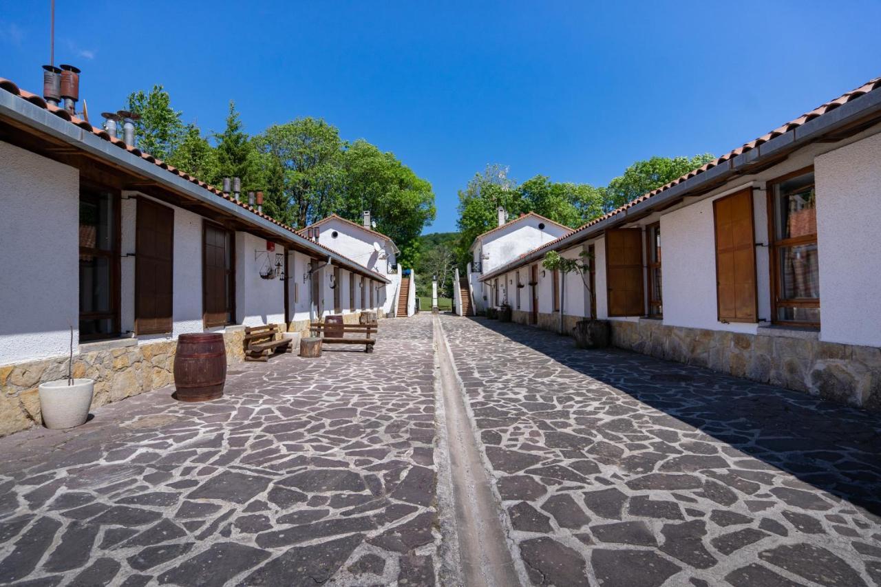 Hotel Kampaoh Sierra De Urbasa Bacáicoa Exterior foto